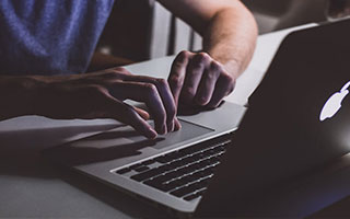 加杠杆最安全的证券公司:散户配资网-一则传闻 直线封板！浙江荣泰回应：无法确认准确性